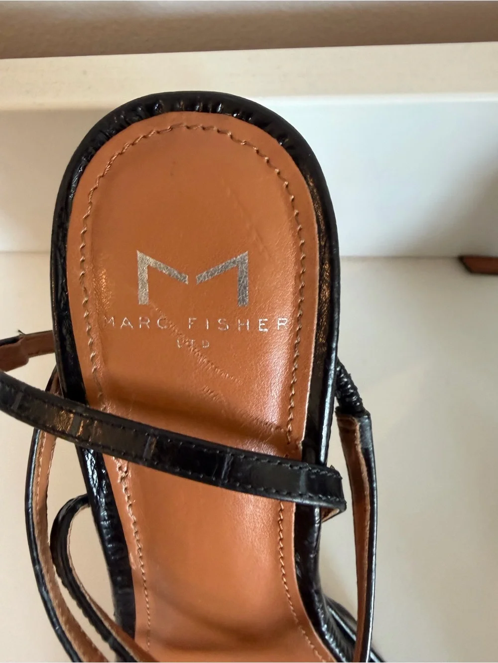 Black‎ Strappy Square-Toe Heels Marc